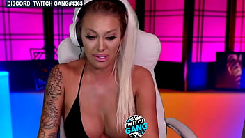 Twitch Girl with big tits gets boob slips on stream