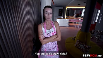 European MILF mom Vicky Love thanked sons bully with a blowjob