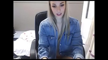 Horny teen girl fingering hardly on webcam